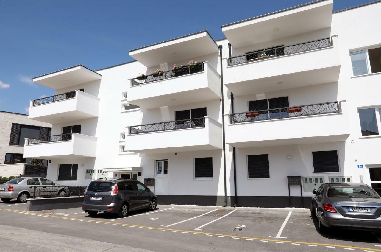 Apartment Little Marijeta โตรกีร์ ภายนอก รูปภาพ