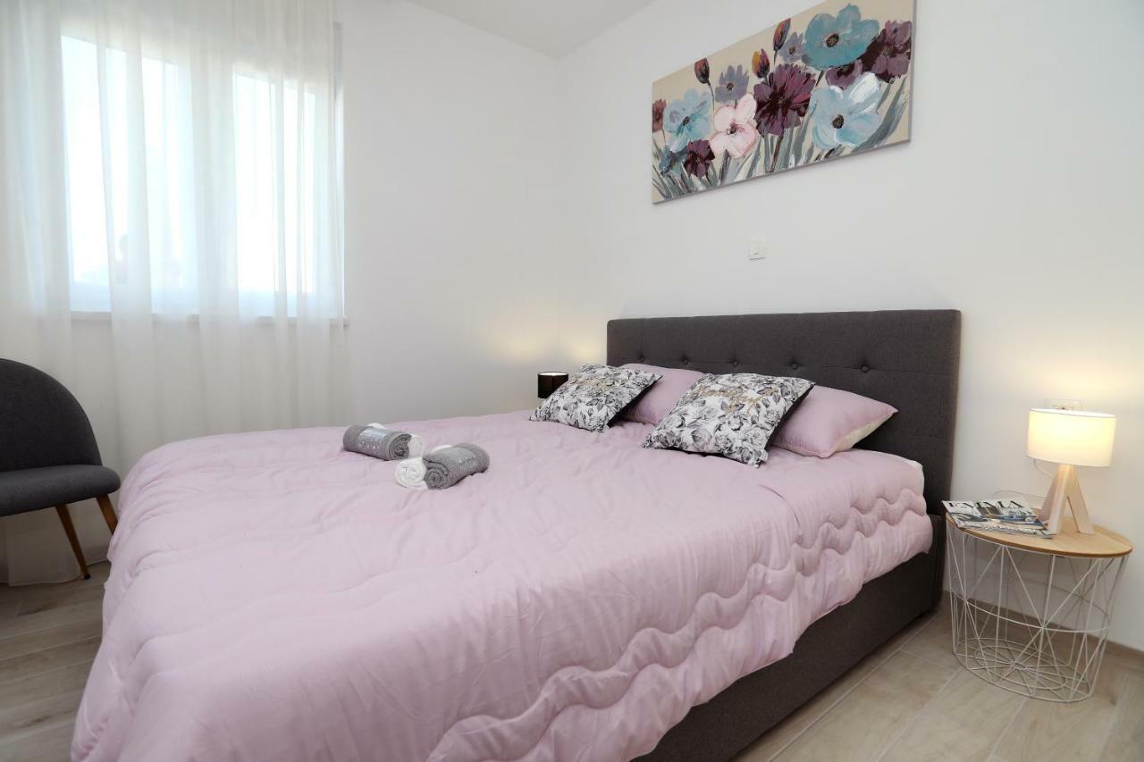 Apartment Little Marijeta โตรกีร์ ภายนอก รูปภาพ